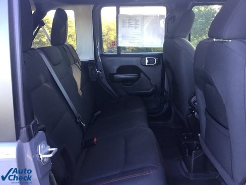 Used 2023 Jeep Wrangler Unlimited Rubicon image 15