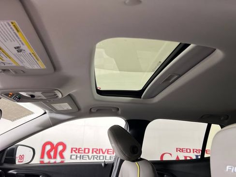 New 2026 Chevrolet Trax ACTIV w/ Sunroof Package FWD image 19