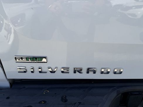 Used 2011 Chevrolet Silverado 1500 LT w/ Regional Value Package AWD/4WD image 5