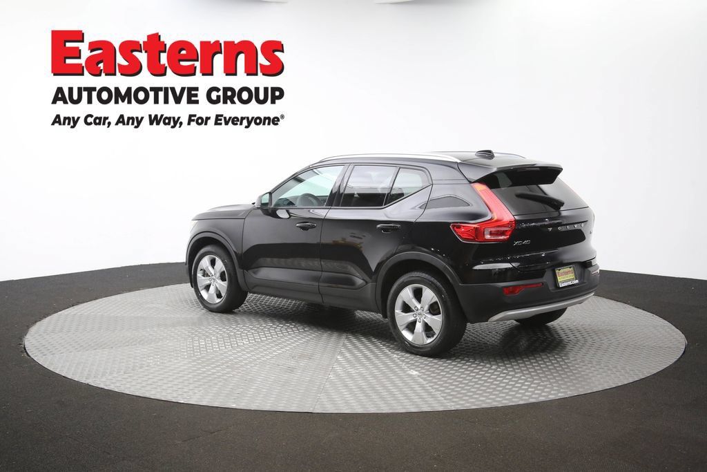 Used 2022 Volvo XC40 T5 Momentum AWD/4WD image 65