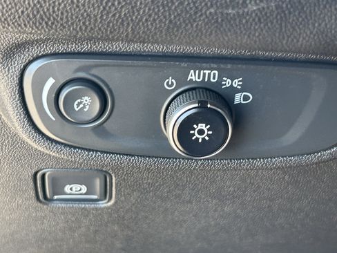 Certified 2021 GMC Terrain SLE w/ Elevation Edition FWD image 32