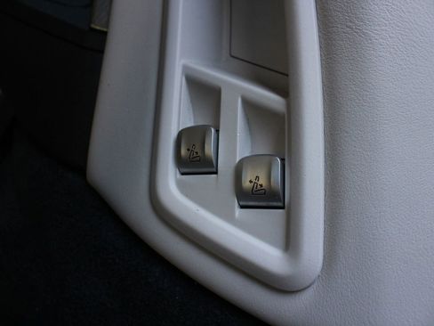 Used 2019 BMW X7 xDrive50i w/ Executive Package image 21