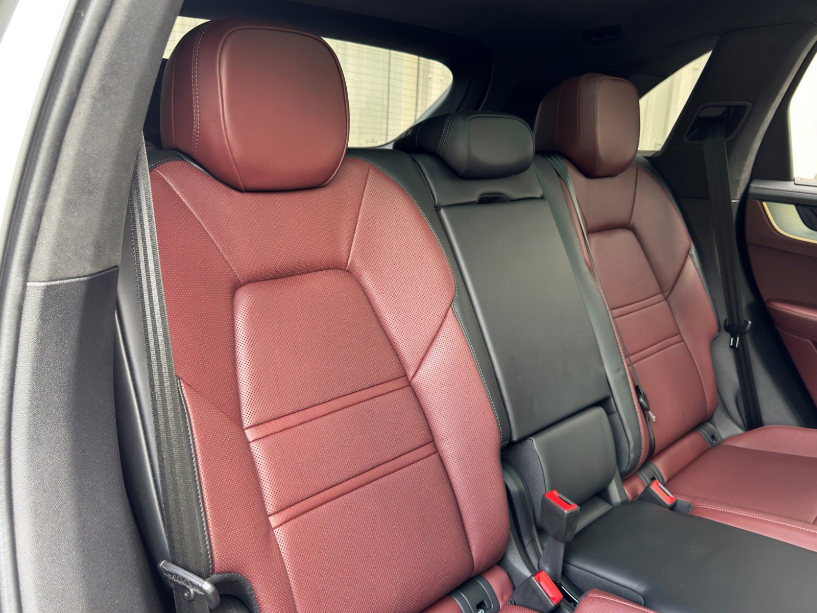 Used 2024 Porsche Cayenne Turbo AWD/4WD image 47