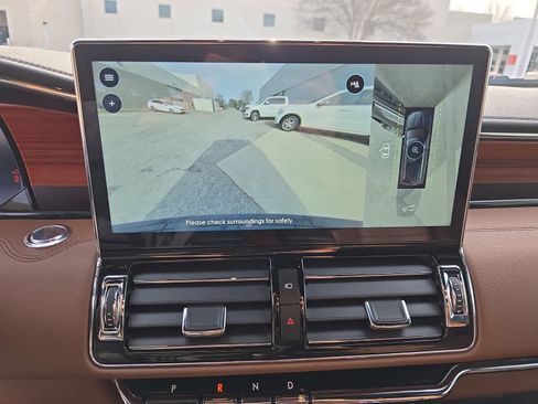 Used 2024 Lincoln Navigator Reserve image 26