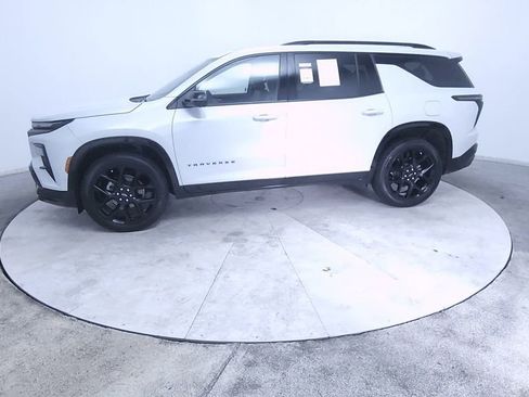 Used 2026 Chevrolet Traverse RS w/ LPO, Floor Liner Package image 4