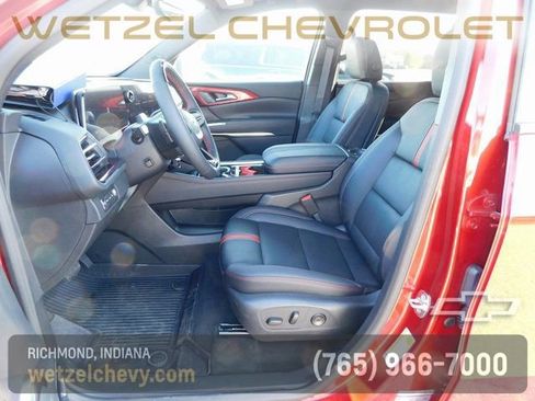 New 2026 Chevrolet Traverse RS w/ LPO, Floor Liner Package AWD/4WD image 12