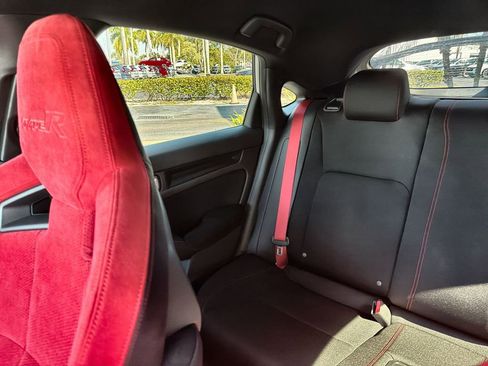 Used 2025 Honda Civic Type R image 13