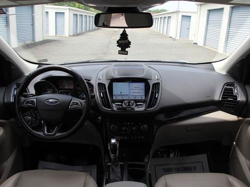Used 2019 Ford Escape Titanium AWD/4WD image 25