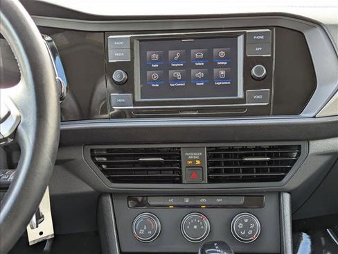 Used 2024 Volkswagen Jetta S image 13