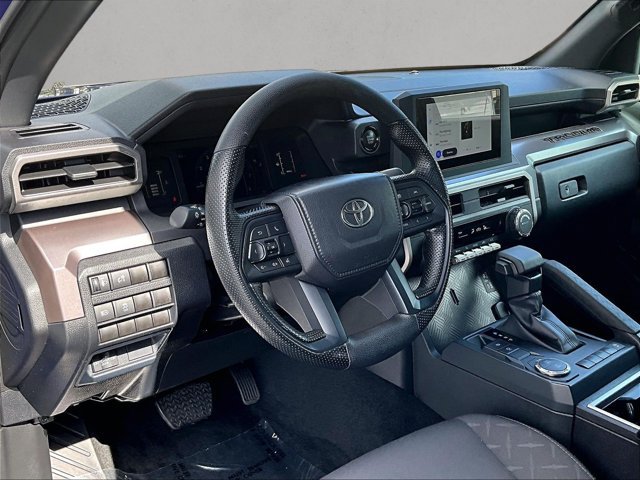 Used 2025 Toyota Tacoma 2WD Double Cab image 14
