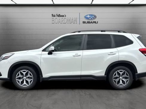 Used 2023 Subaru Forester Premium AWD/4WD image 9