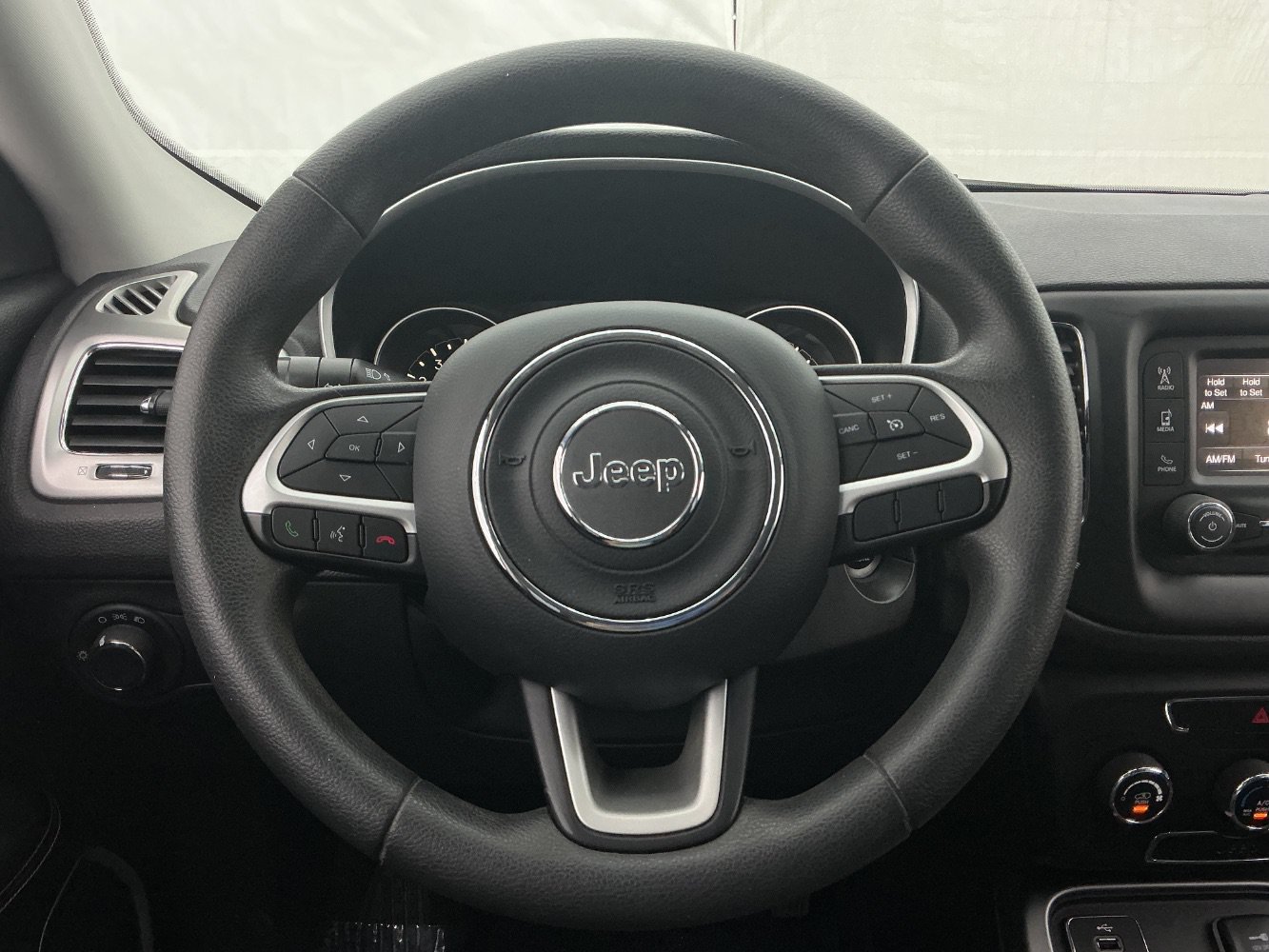 Used 2018 Jeep Compass Sport FWD image 31
