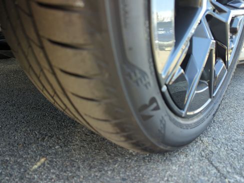 Used 2025 BMW i4 eDrive40 w/ Driving Assistance Package image 12