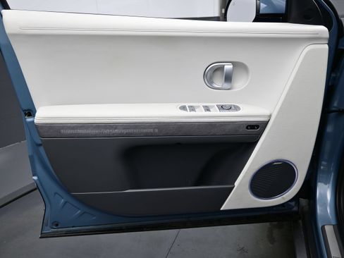 Certified 2024 Hyundai Ioniq 5 Limited AWD/4WD image 9