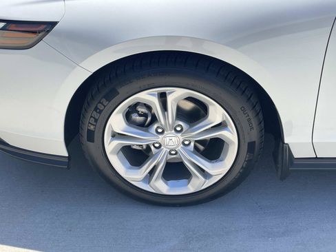 Certified 2024 Honda Accord LX image 30