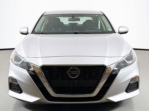 Used 2020 Nissan Altima 2.5 S FWD image 9