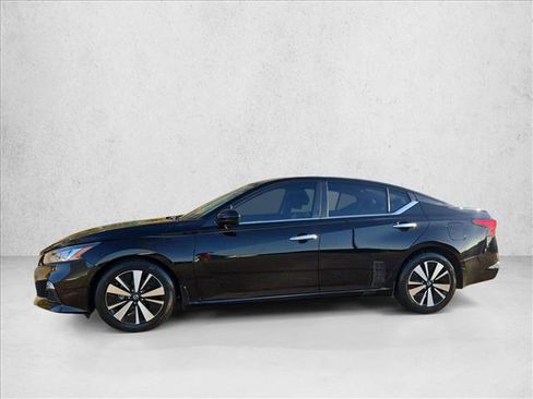 Used 2022 Nissan Altima 2.5 SV FWD image 9