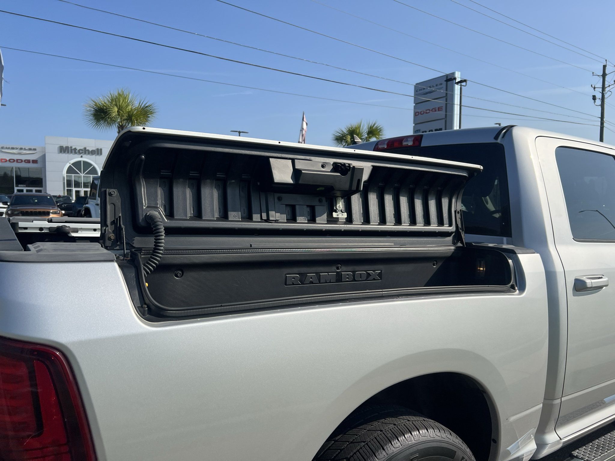 Used 2015 RAM 1500 Sport w/ Remote Start & Security Group AWD/4WD image 7