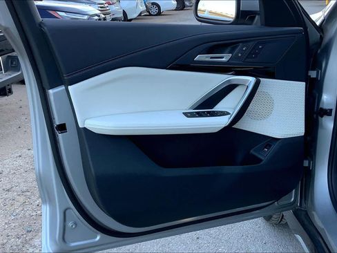 Used 2026 BMW X1 xDrive28i w/ Technology Package image 21