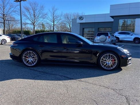 Used 2023 Porsche Panamera 4S image 4