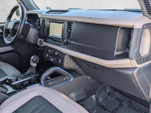Used 2022 Ford Bronco Wildtrak image 21