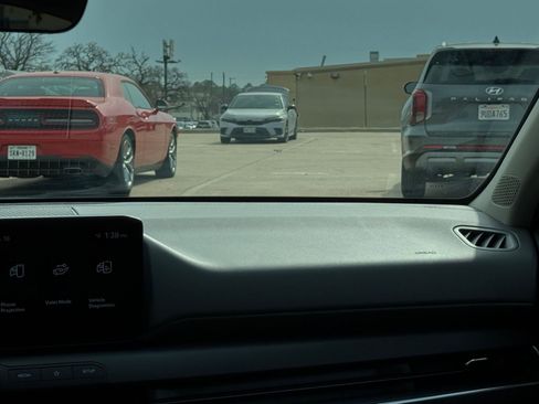 Used 2025 Kia K4 LXS image 35