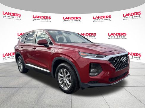 Used 2020 Hyundai Santa Fe SE image 1