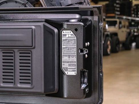 Used 2024 Jeep Wrangler Unlimited Sport image 93