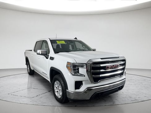 Used 2022 GMC Sierra 1500 SLE w/ Driver Alert Package II AWD/4WD image 3