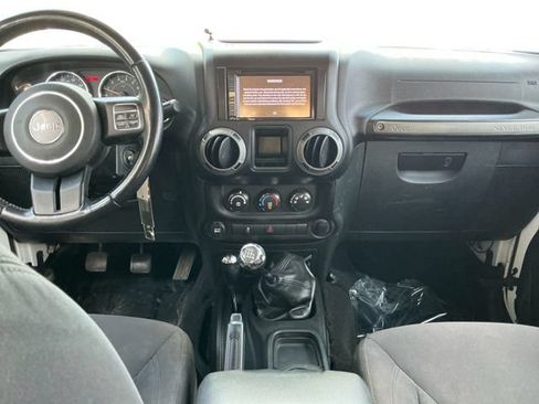 Used 2016 Jeep Wrangler Sport w/ Quick Order Package 23S AWD/4WD image 12