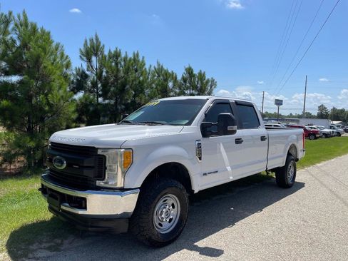 Used 2017 Ford F250 XL w/ Power Equipment Group AWD/4WD image 1