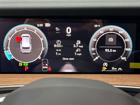 New 2026 Volkswagen Tiguan SEL R-Line image 24