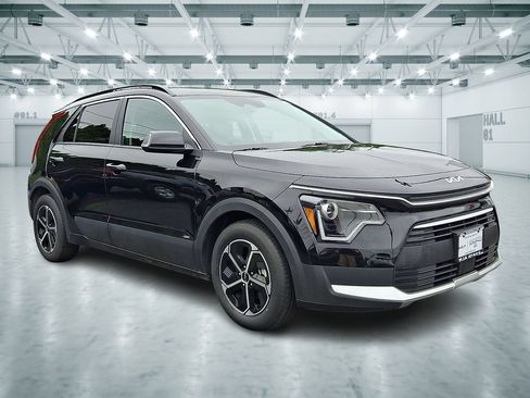 Certified 2023 Kia Niro EX w/ EX Cold Weather Package FWD image 1
