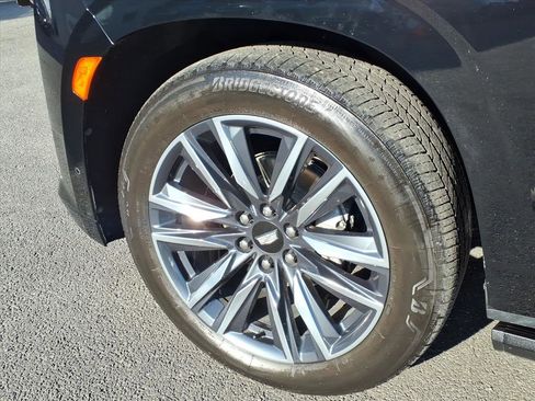 Certified 2023 Cadillac Escalade ESV Sport w/ Touring Package image 9