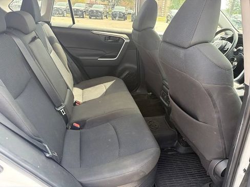 Used 2023 Toyota RAV4 LE AWD/4WD image 10