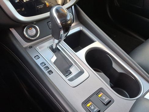 Used 2024 Nissan Murano SL image 15