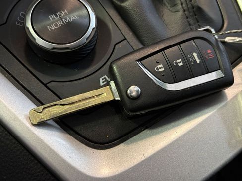 Used 2025 Toyota RAV4 LE image 28