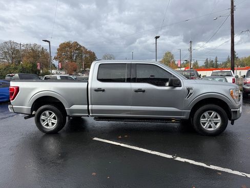 Used 2022 Ford F150 XLT w/ Equipment Group 301A Mid AWD/4WD image 9