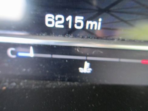 Certified 2025 GMC Sierra 1500 AT4X image 37