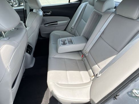 Used 2019 Acura TLX w/ Technology Package FWD image 5
