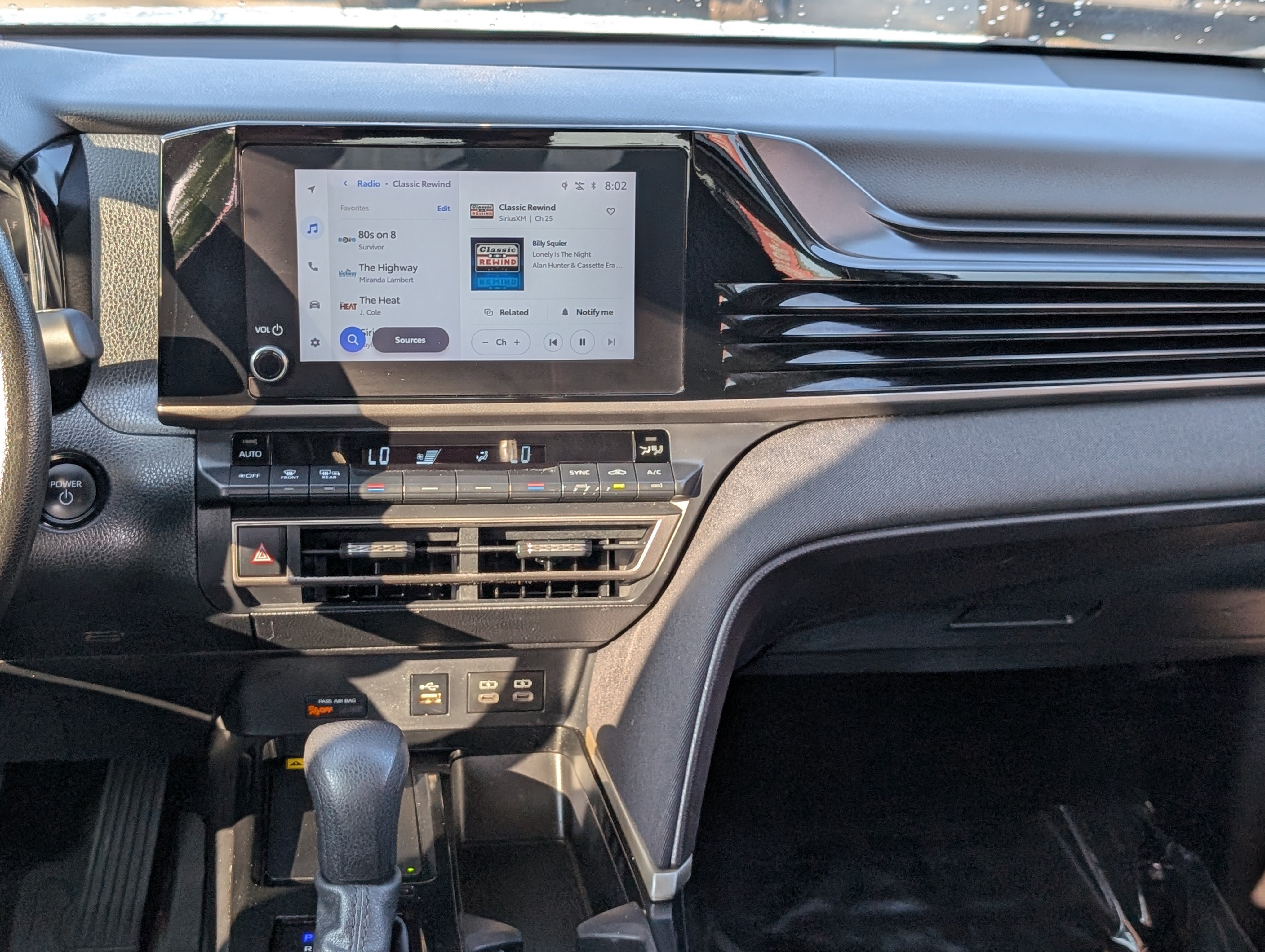 Used 2025 Toyota Camry LE FWD image 17