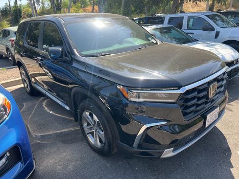 Used 2024 Honda Pilot EX-L image 2