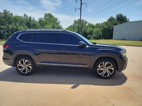 Used 2021 Volkswagen Atlas SEL Premium AWD/4WD image 2