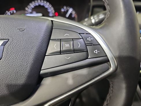 Used 2017 Cadillac XT5 Luxury w/ Driver Awareness Package AWD/4WD image 21