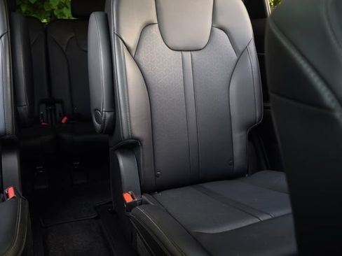 Used 2023 Kia Sorento SX AWD/4WD image 17