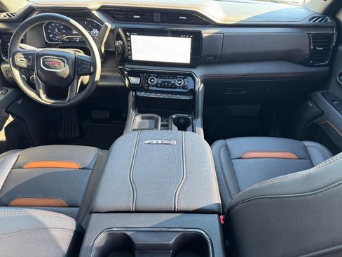 Used 2025 GMC Sierra 2500 AT4 w/ AT4 Premium Plus Package image 11