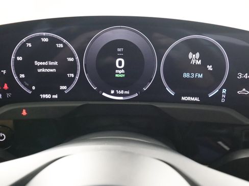 Certified 2025 Porsche Taycan image 18