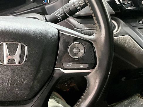 Used 2018 Honda Odyssey EX-L image 18