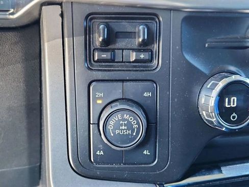 Used 2021 Ford F150 Lariat w/ Equipment Group 502A High image 25