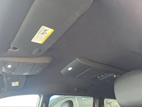 Used 2019 Dodge Grand Caravan GT FWD image 17